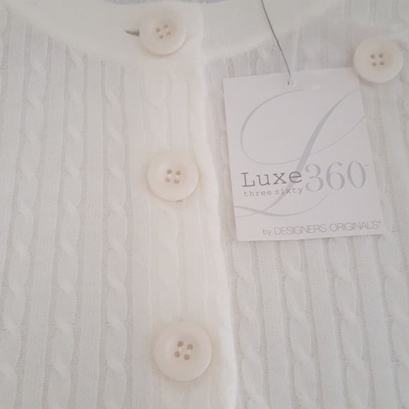 LUXE 360 Ivory 3 Button Cozy Sweater NWT - Picture 6 of 8